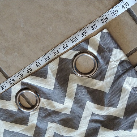 NWOT Set of 38" x 80" Curtains - Picture 3 of 4